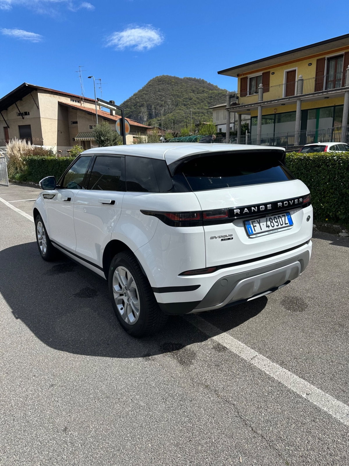 Land Rover Range Rover Evoque 2.0D I4 163 CV AWD Auto SE (7)