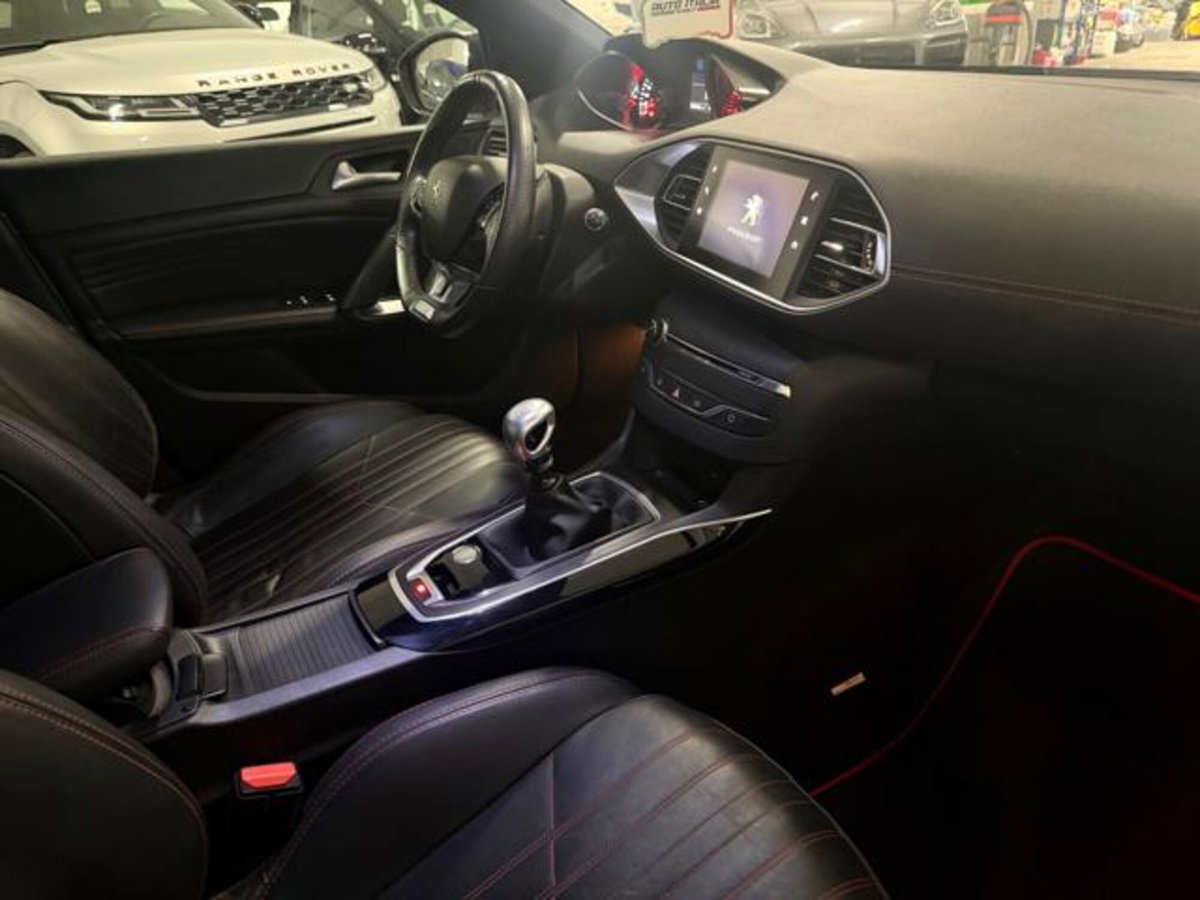 Peugeot 308 BlueHDi 120 S&S EAT6 GT Line (12)