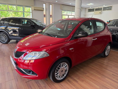 Lancia Ypsilon 1.2 69 CV 5 porte Gold (2)