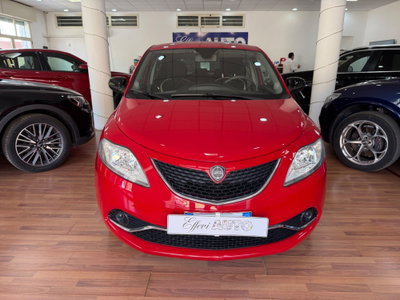 Lancia Ypsilon 1.2 69 CV 5 porte Gold (3)