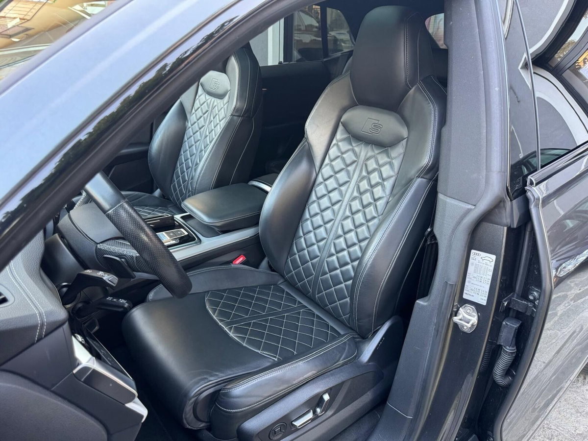 Audi Q8 Q8 55 TFSI quattro tiptronic Sport (12)