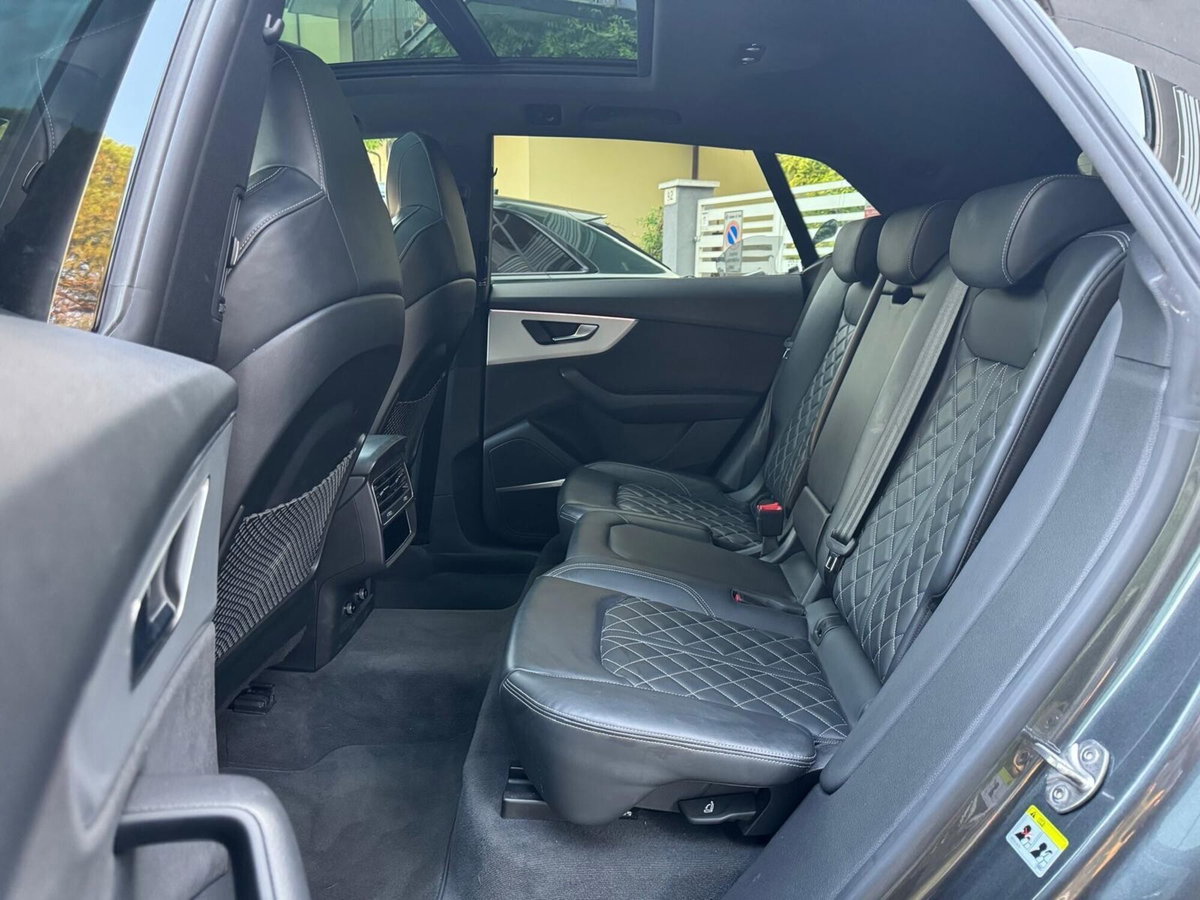 Audi Q8 Q8 55 TFSI quattro tiptronic Sport (15)