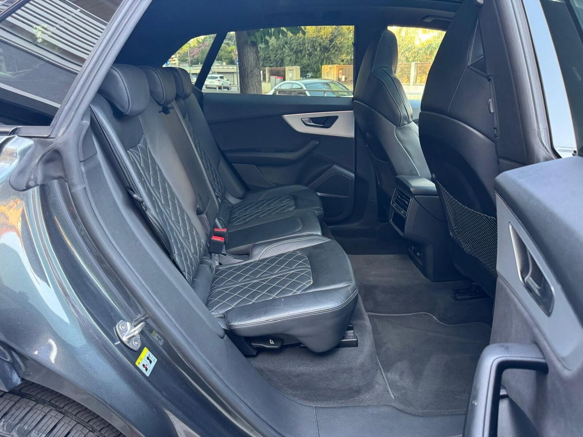 Audi Q8 Q8 55 TFSI quattro tiptronic Sport (16)