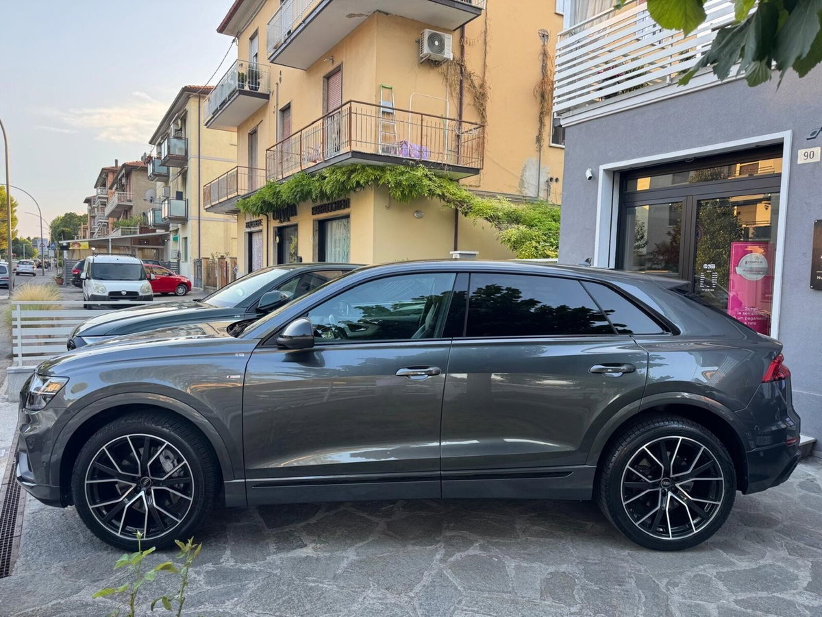 Audi Q8 Q8 55 TFSI quattro tiptronic Sport (5)