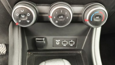 Renault Captur Blue dCi 115 CV EDC Intens (12)
