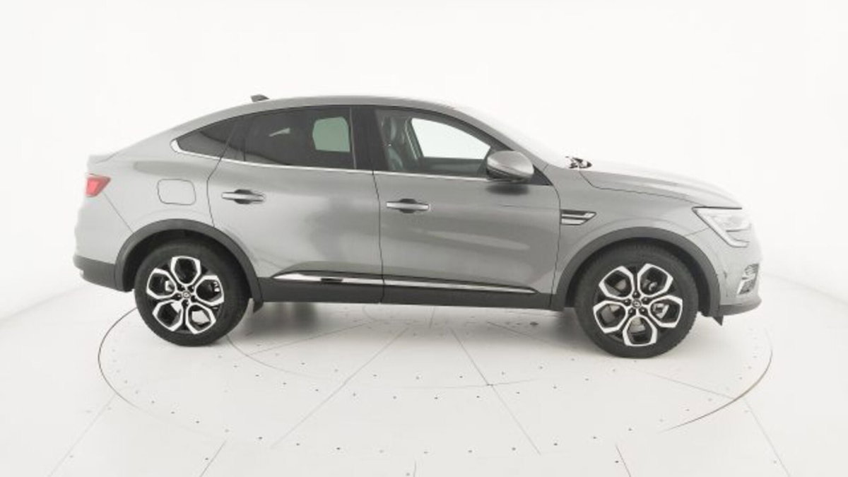 Renault Arkana Hybrid E-Tech 145 CV Techno (20)