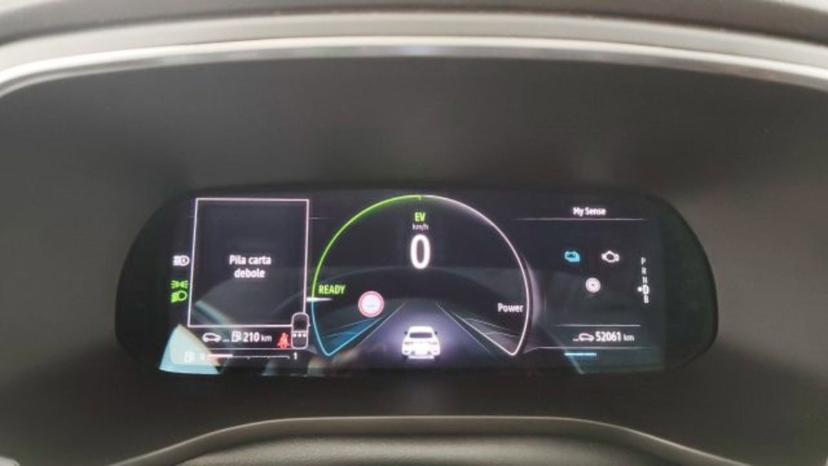 Renault Arkana Hybrid E-Tech 145 CV Techno (9)