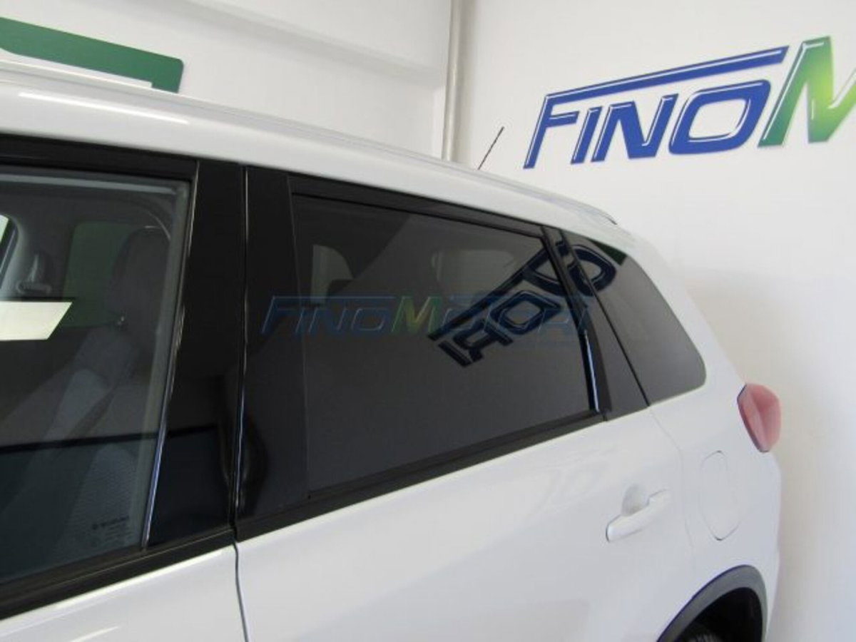 Suzuki Vitara 1.0 Boosterjet Cool (13)