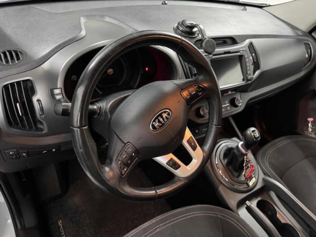 Kia Sportage 1.7 CRDI VGT 2WD Plus (8)