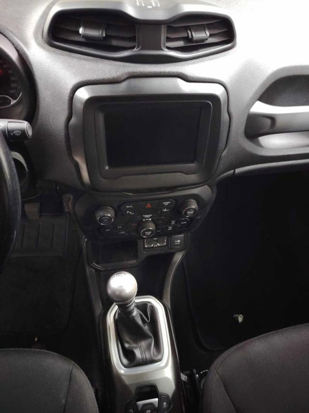 Jeep Renegade 1.0 T3 Longitude (8)