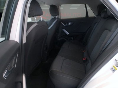 Audi Q2 Q2 35 TDI S tronic Identity Black (16)