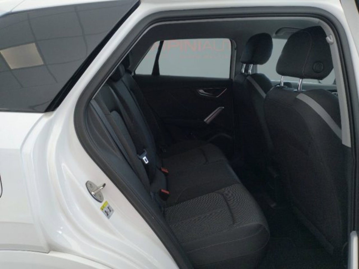 Audi Q2 Q2 35 TDI S tronic Identity Black (17)