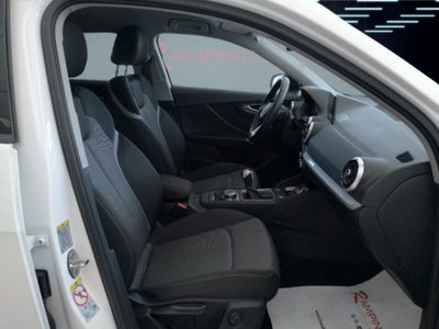 Audi Q2 Q2 35 TDI S tronic Identity Black (18)