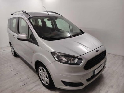 Ford Tourneo Courier 1.5 TDCI 75 CV Titanium (2)