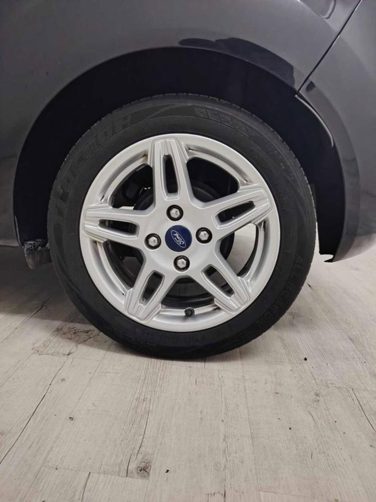 Ford Fiesta 1.5 TDCi 75CV 3 porte Titanium (6)