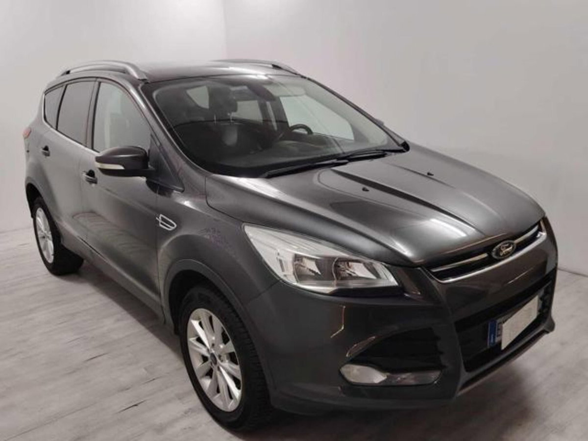Ford Kuga 2.0 TDCI 120 CV S&S 2WD Titanium (2)