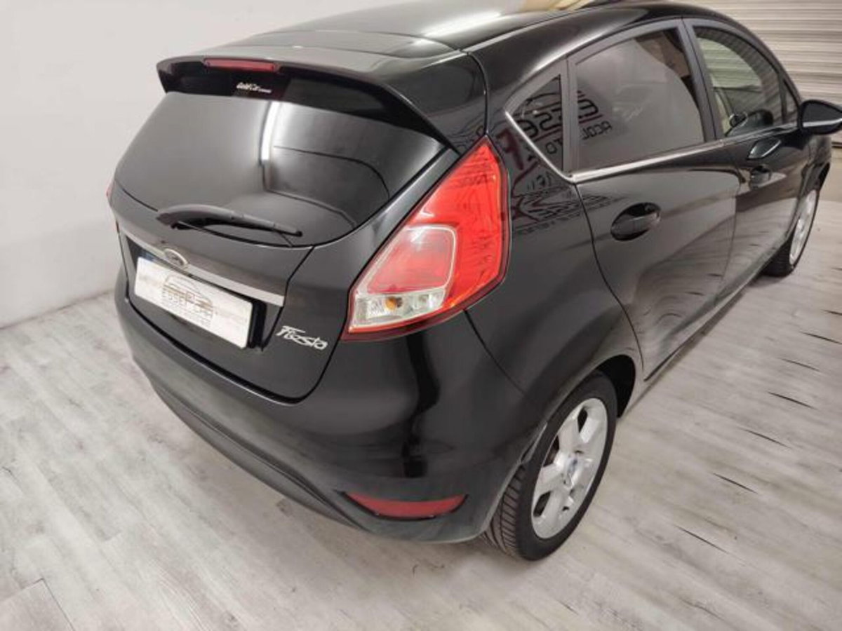 Ford Fiesta 1.0 80CV 5 porte Titanium (3)