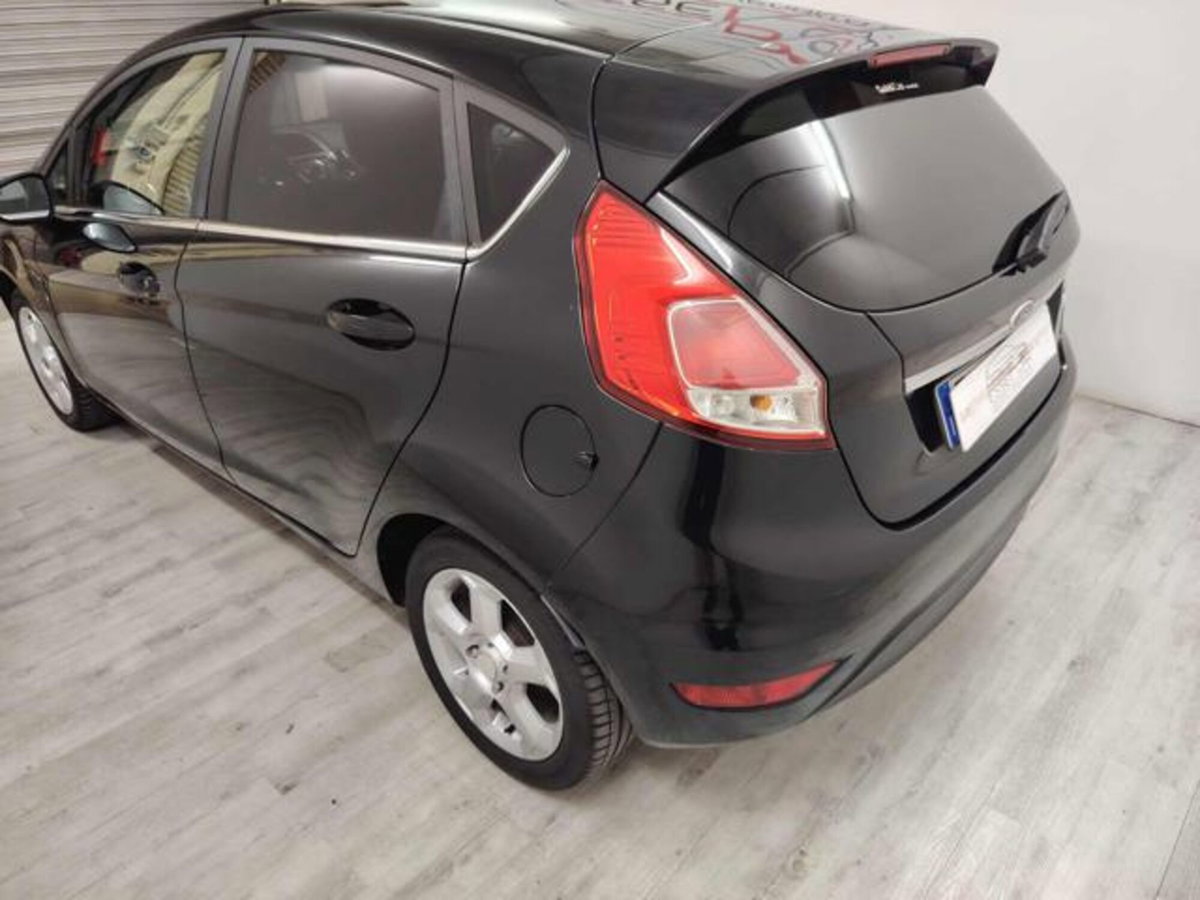 Ford Fiesta 1.0 80CV 5 porte Titanium (4)