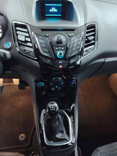 Ford Fiesta 1.0 80CV 5 porte Titanium (6)