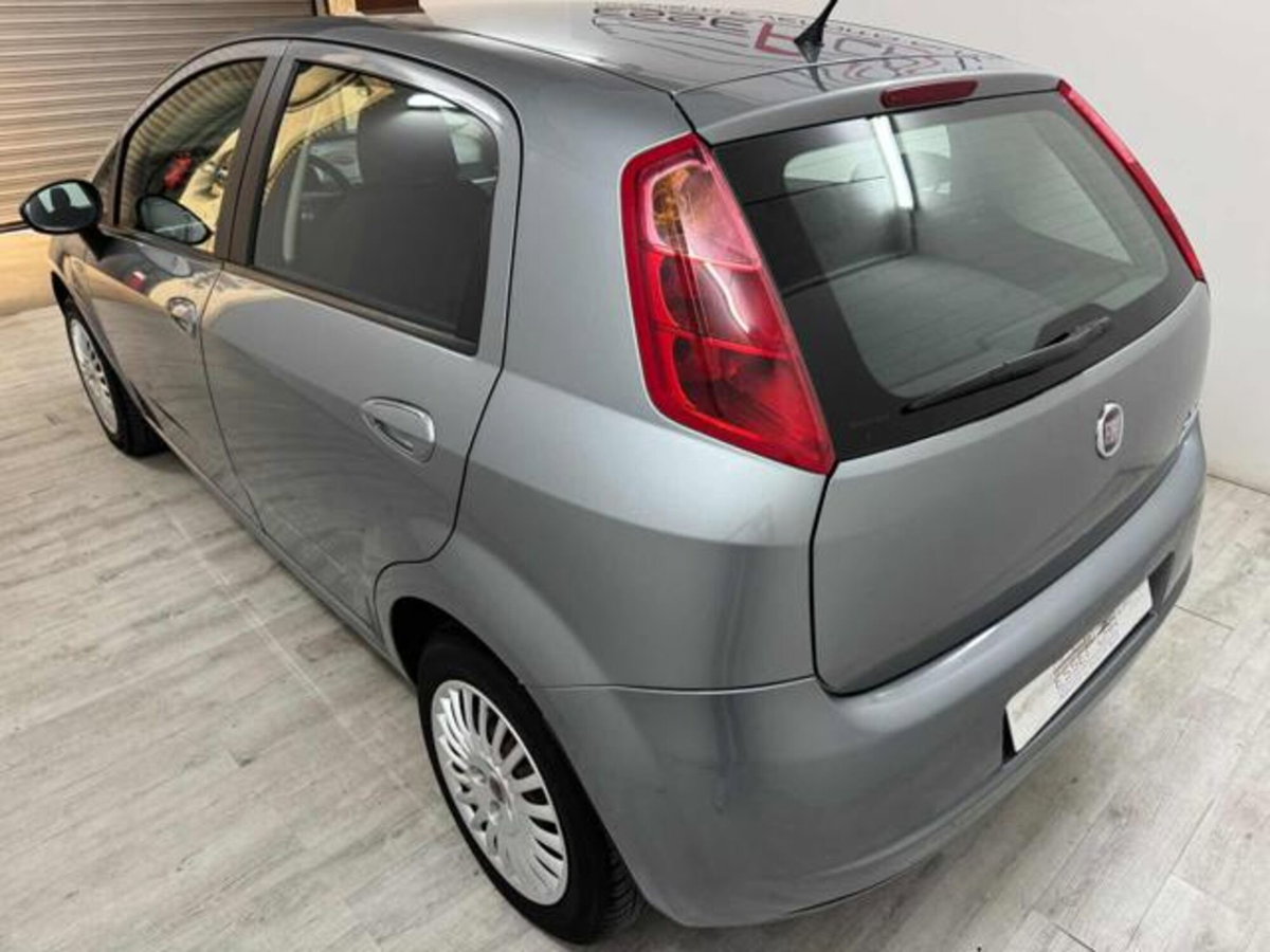 Fiat Grande Punto 1.4 5 porte Dynamic (2)