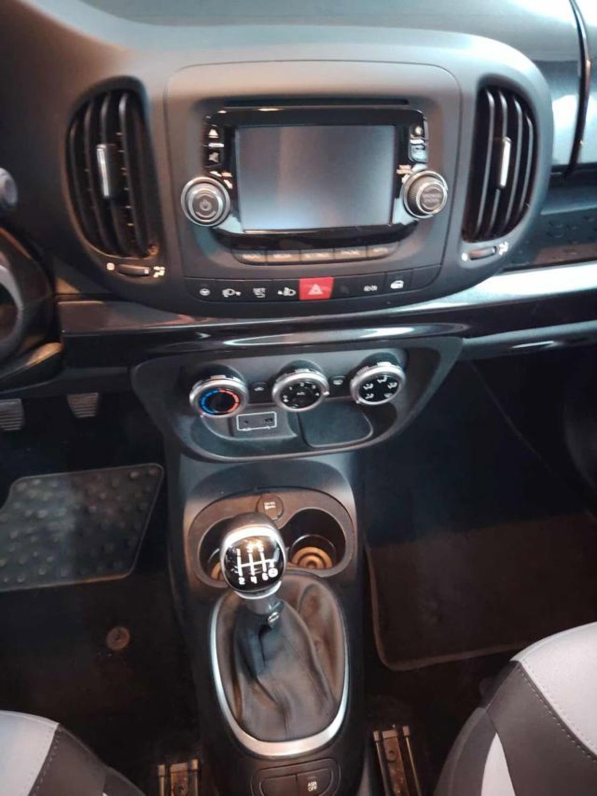 Fiat 500L 1.4 95 CV Lounge (6)