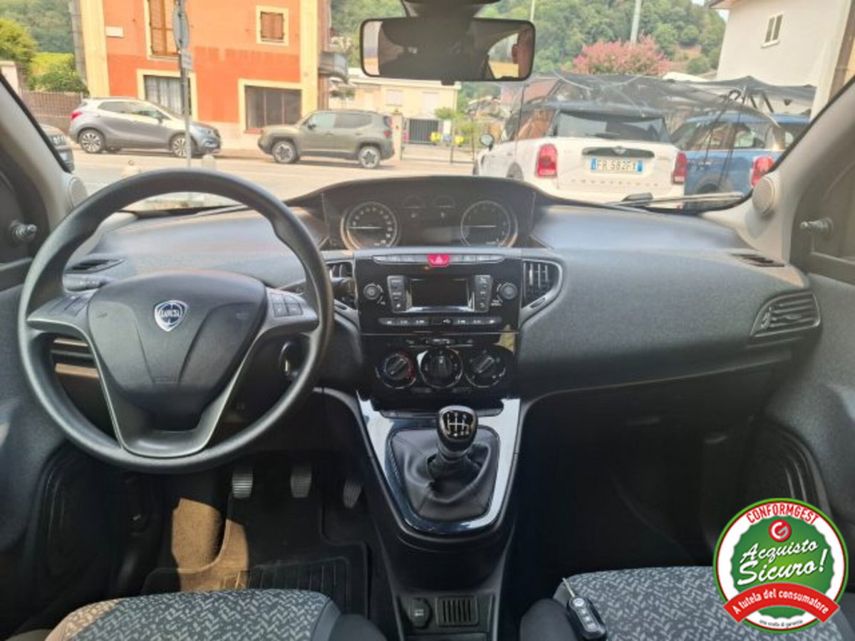 Lancia Ypsilon 1.0 FireFly 5 porte S&S Hybrid Ecochic Silver (11)