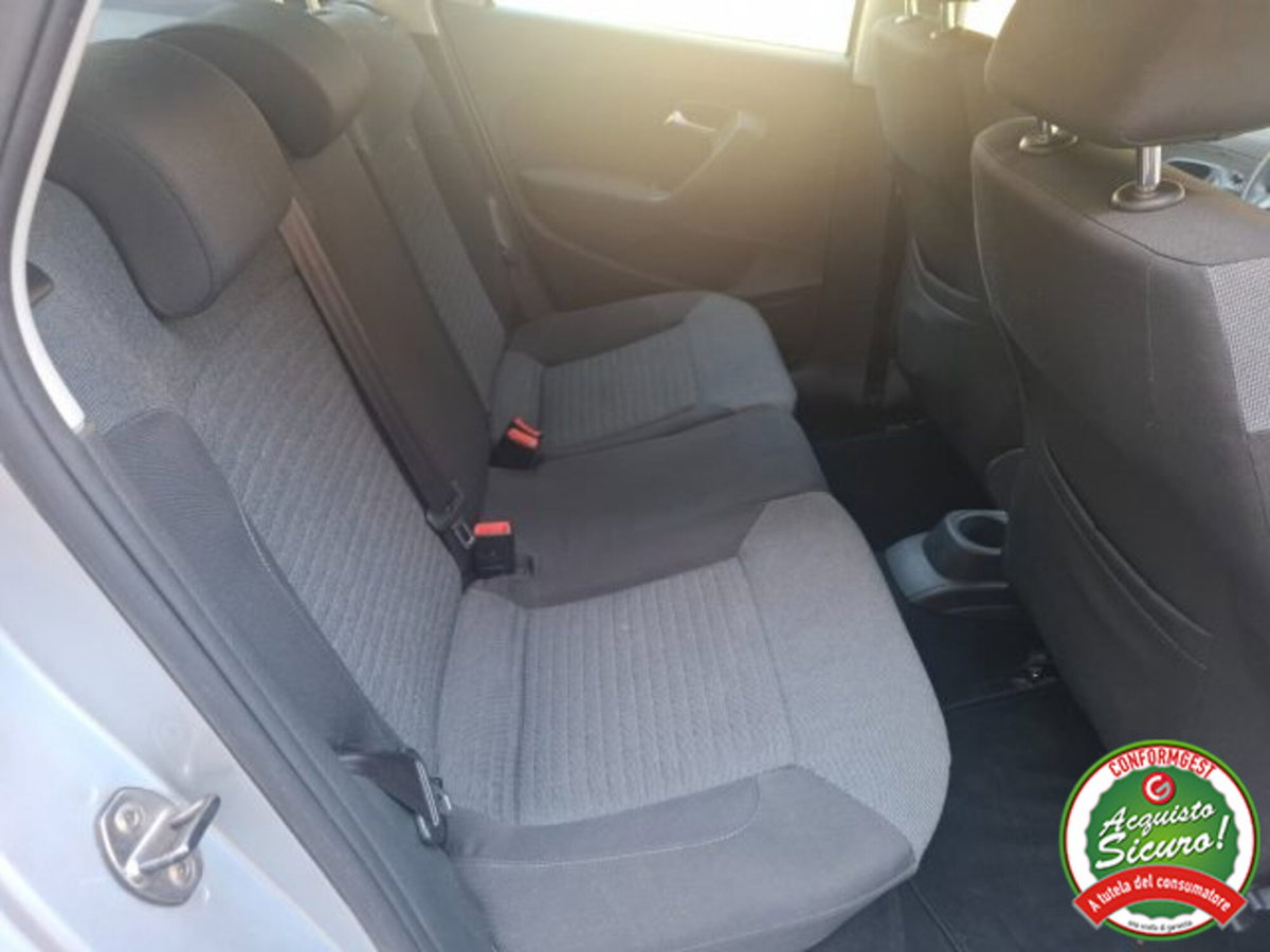 Volkswagen Polo 1.6 TDI DPF 5 porte Comfortline (10)