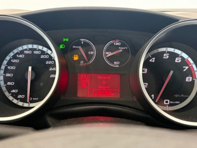 Alfa Romeo Giulietta 1.4 Turbo Distinctive 120cv (16)