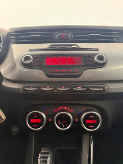 Alfa Romeo Giulietta 1.4 Turbo Distinctive 120cv (9)