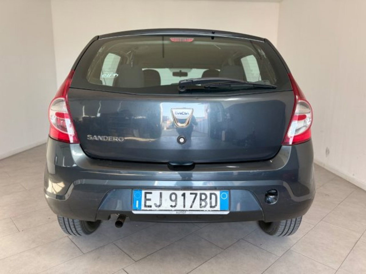 Dacia Sandero 1.2 16V (4)