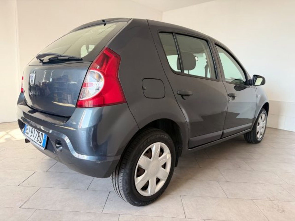 Dacia Sandero 1.2 16V (7)