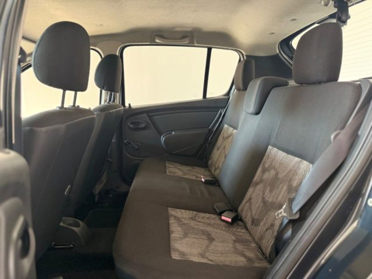 Dacia Sandero 1.2 16V (8)