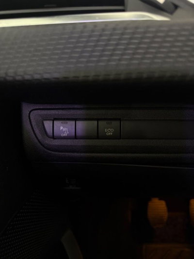 Peugeot 208 82 5 porte Allure (17)