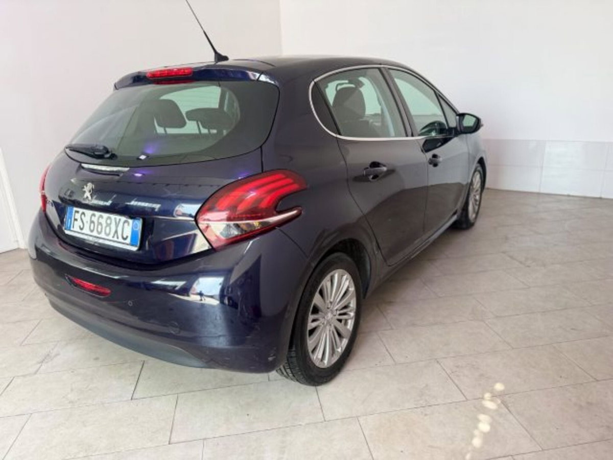 Peugeot 208 82 5 porte Allure (6)