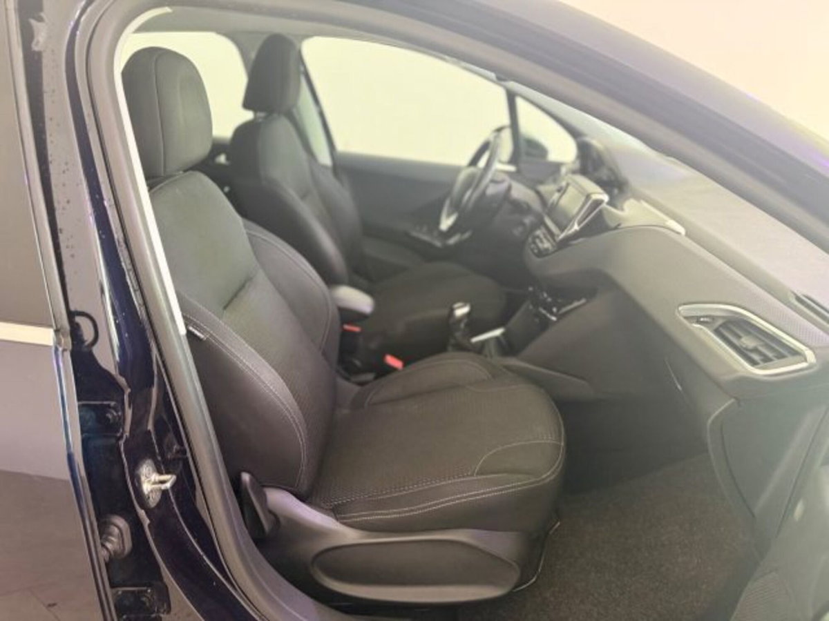 Peugeot 208 82 5 porte Allure (9)