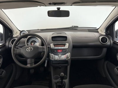Toyota Aygo 1.0 12V VVT-i 3 porte Sol (12)