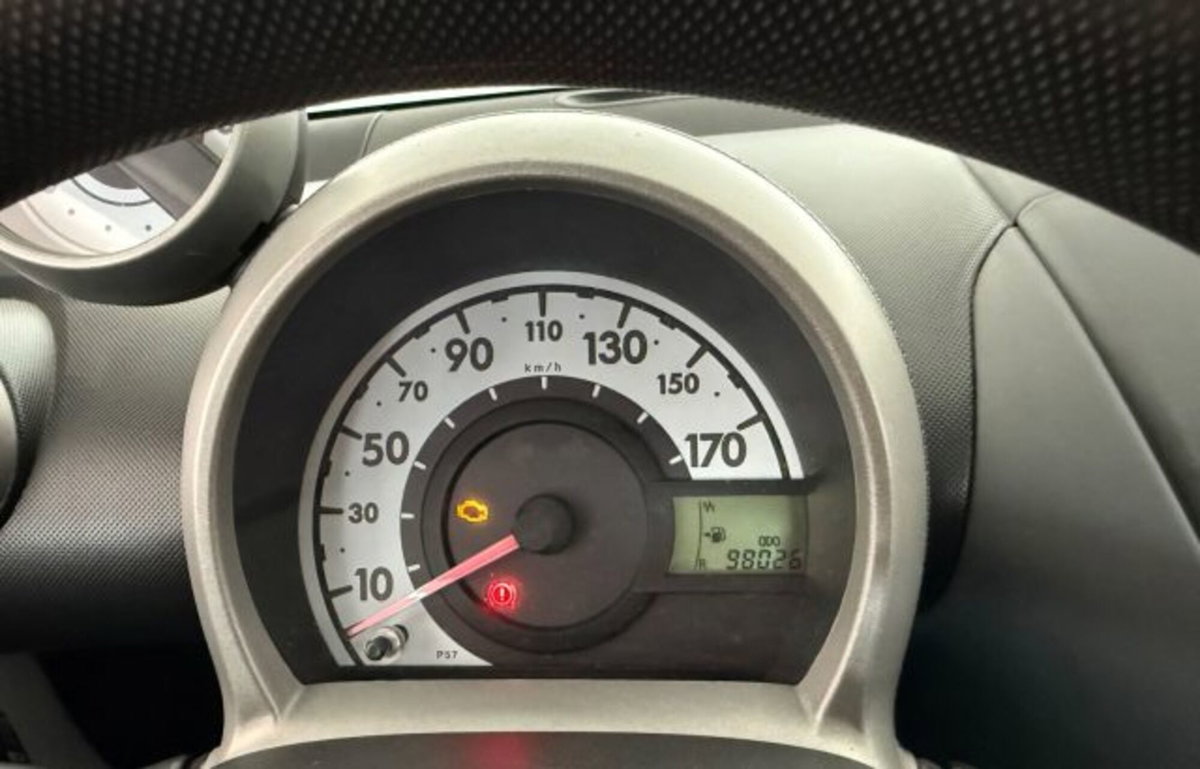 Toyota Aygo 1.0 12V VVT-i 3 porte Sol (15)