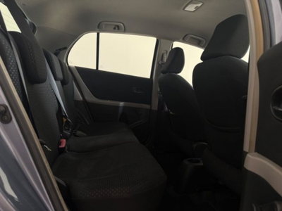 Toyota Yaris 1.3 5 porte M-MT Sol (10)