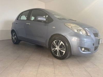 Toyota Yaris 1.3 5 porte M-MT Sol (2)