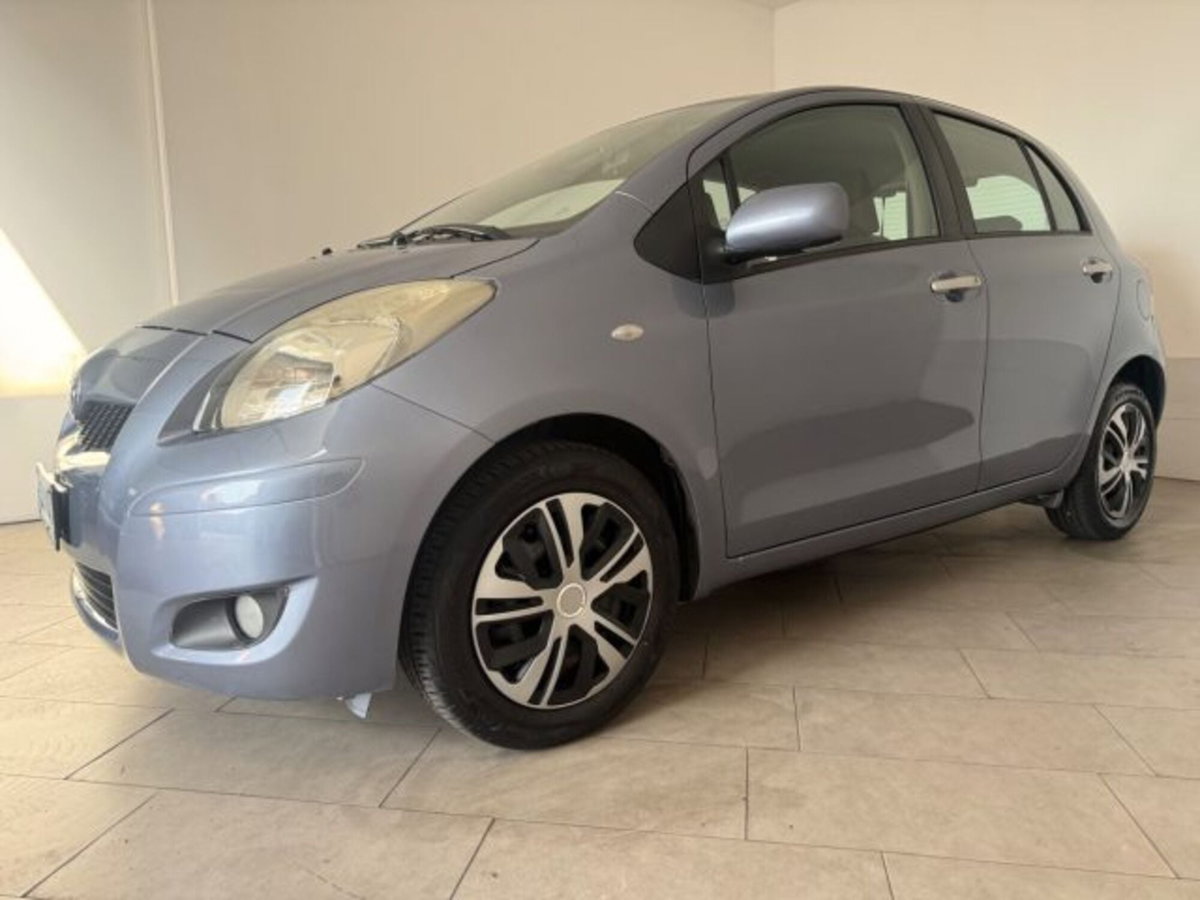 Toyota Yaris 1.3 5 porte M-MT Sol (3)