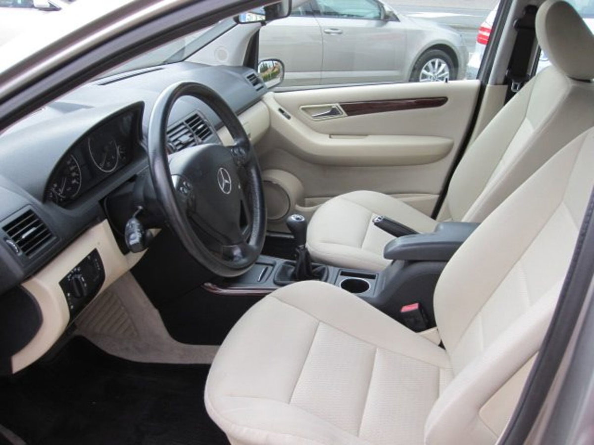Mercedes-Benz Classe A 180 CDI Elegance (6)