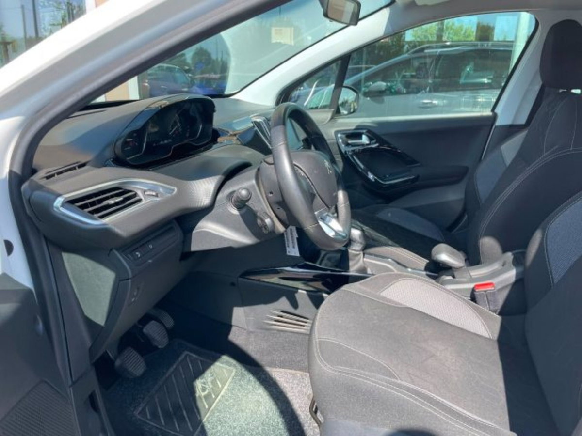 Peugeot 2008 82 S&S Allure (10)