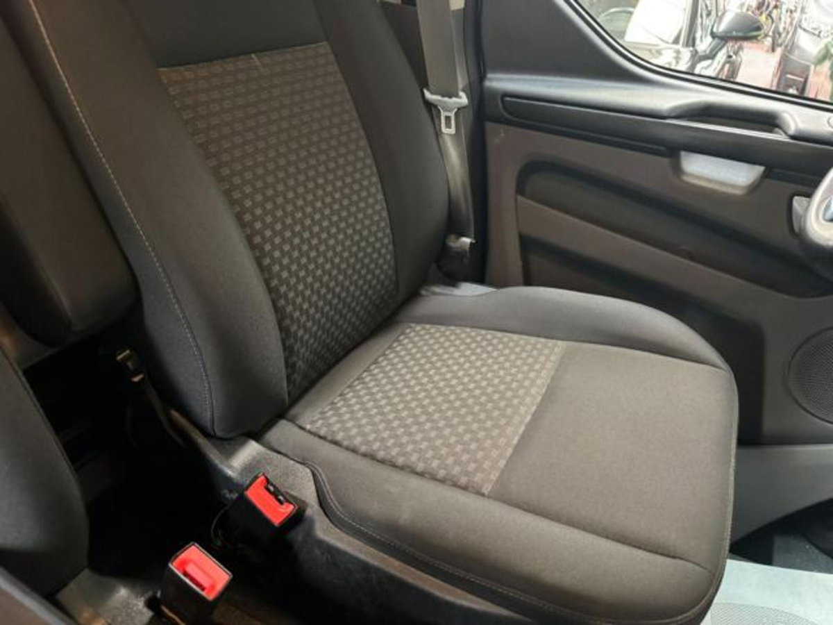 Ford Transit Custom Furgone 280 2.0 EcoBlue PC Furgone Trend (12)