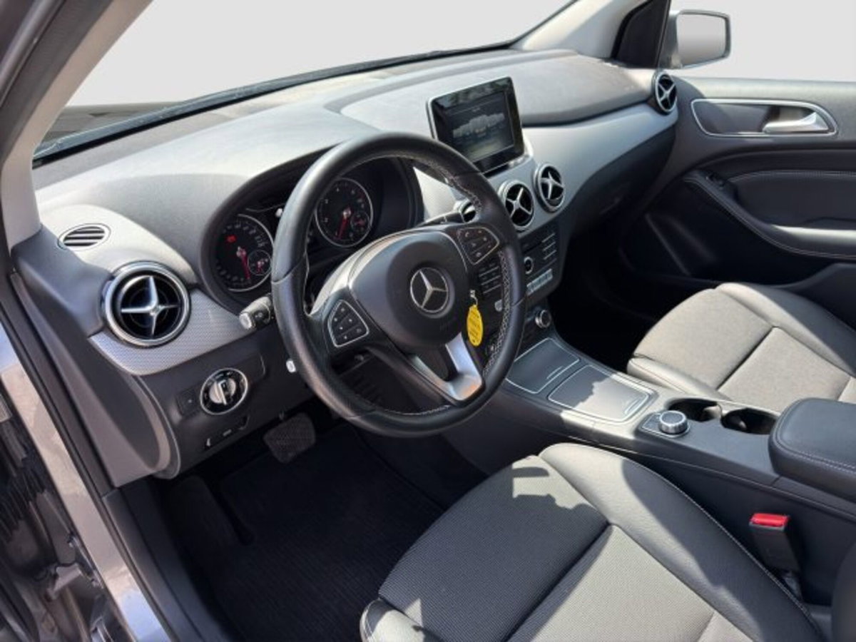 Mercedes-Benz CLA Shooting Brake 180 d Automatic Sport (9)