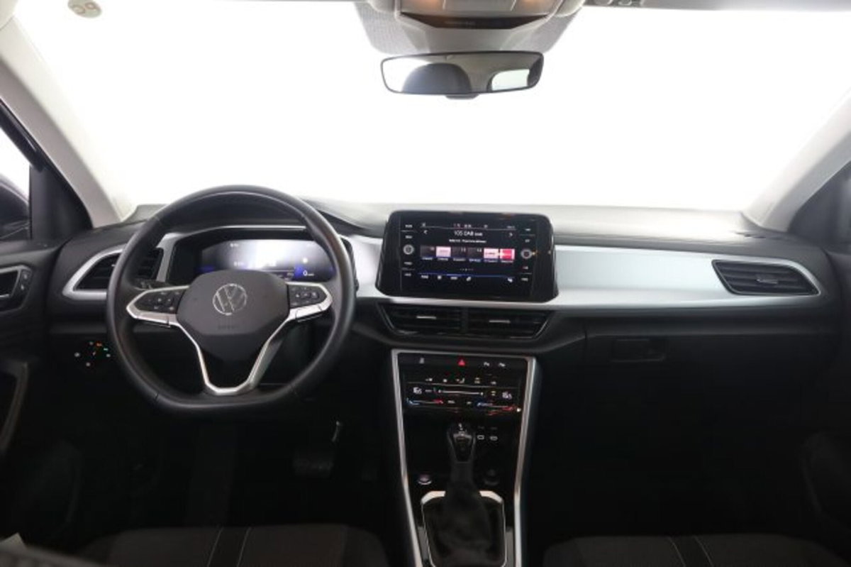 Volkswagen T-Roc 1.5 tsi Life dsg (4)