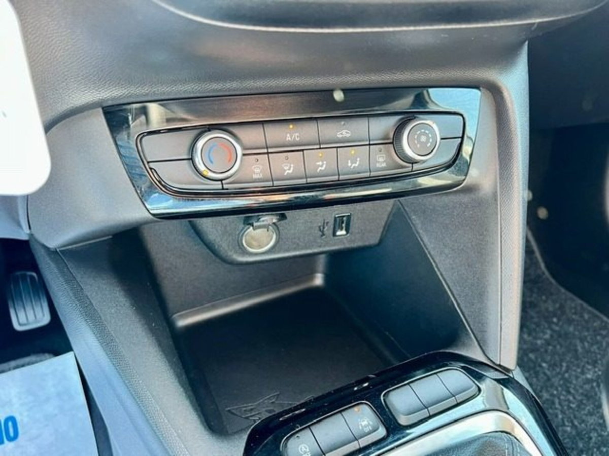 Opel Corsa 1.5 D 100 CV Edition (13)