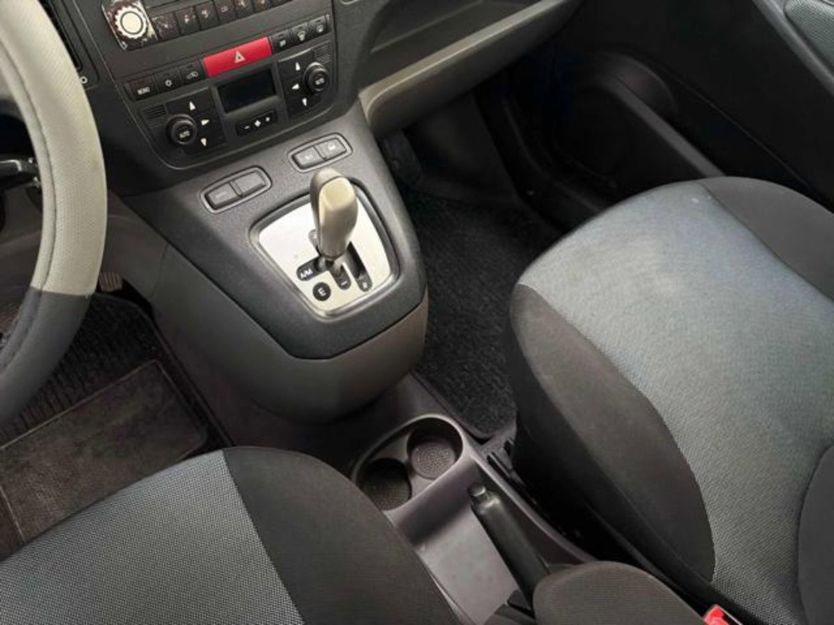 Fiat Idea 1.4 16V BlackMotion (10)