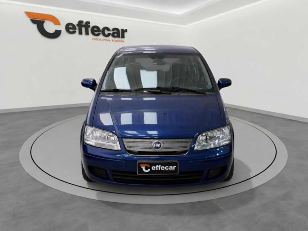 Fiat Idea 1.4 16V BlackMotion (2)