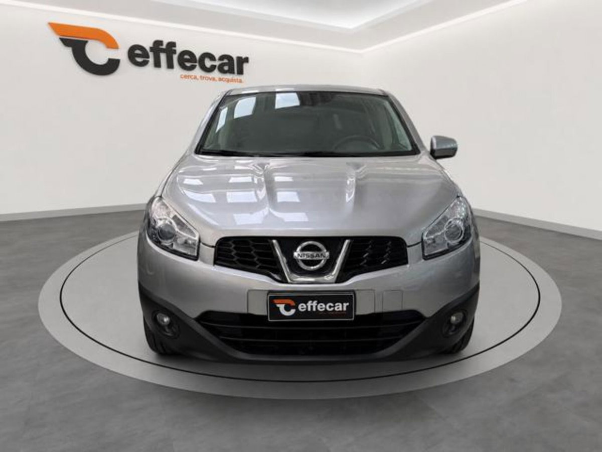 Nissan Qashqai 1.6 16V Tekna (2)