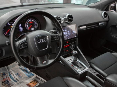 Audi A3 Sportback 1.6 TDI 105 CV CR S tronic Ambiente (8)